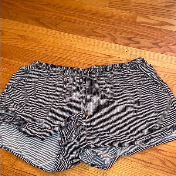 Flowy shorts - Picture 1 of 1